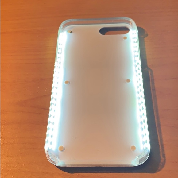 Iphone case - Picture 2 of 2